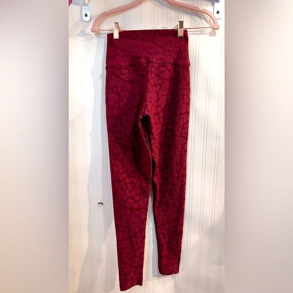 NWOT Bro fitwear Maroon Patterned Leggings Sz S - Picture 4 of 6